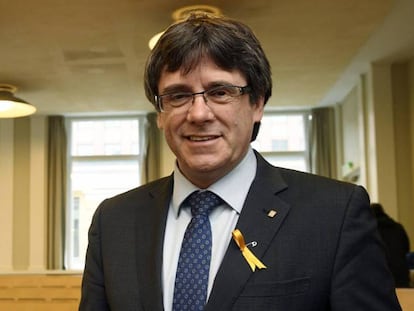 Carles Puigdemont durante sua viagem a Helsinque