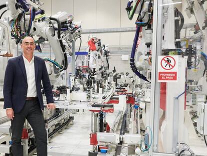 René González en el laboratorio de Bizkaia.