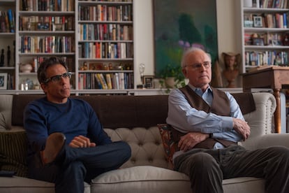 Ben Stiller y Charles Grodin, en 'Mientras seamos jóvenes'.