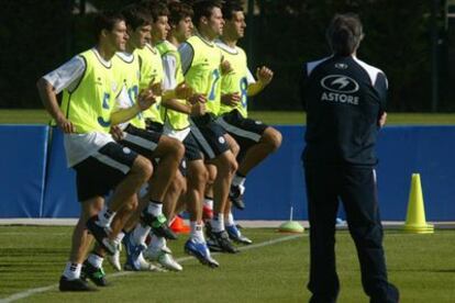 Los jugadores de la selección de Euskadi, ayer durante el entrenamiento.