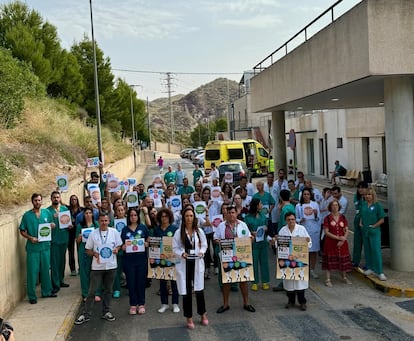 Médicos de Murcia, este viernes durante la jornada de huelga.