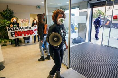 Acto de protesta hoy en la sede de la Gerencia de Atención Primaria de Madrid