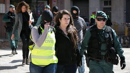 Detención de Tamara Carrasco, activista de los CDR, en Viladecans (Barcelona).
