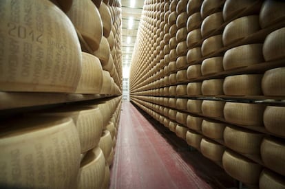 Quesos Parmigiano Reggiano.