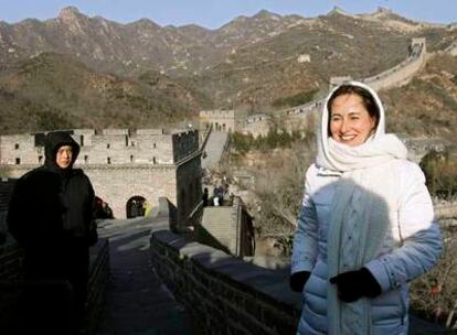 La candidata socialista a la presidencia francesa, Ségolène Royal, durante su visita a la Gran Muralla china.