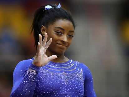 Simone Biles durante el primer día de competición en los Mundiales de Doha.