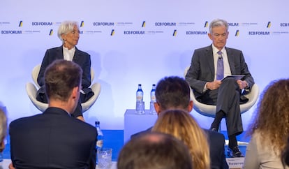 La presidenta del Banco Central Europeo, Christine Lagarde, y el presidente de la Fed, Jerome Powell, este miércoles en Sintra (Portugal).