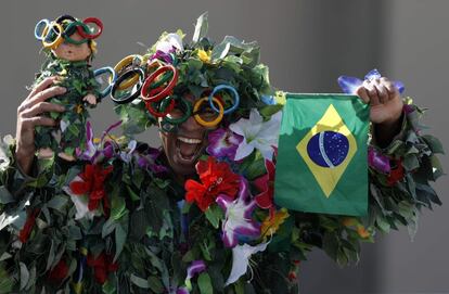 Un espectador durante la prueba de maratón femenino.