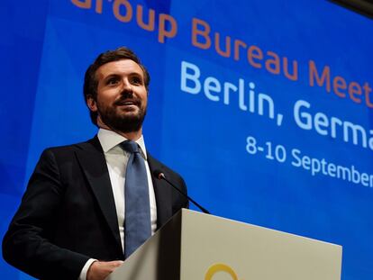 El líder del PP,  Pablo Casado, asiste a un encuentro de líderes del PPE en Berlín.