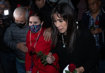 Rosario Robles ha quedado en libertad después de tres años en prisión preventiva en el Penal de en Santa Martha Acatitla.