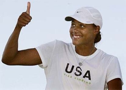 Marion Jones se muestra feliz porque estará en los Juegos Olímpicos de Atenas.