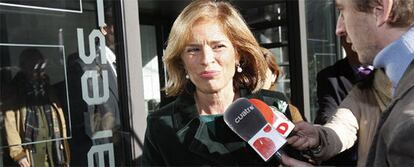 Ana Botella, a su llegada a la sede del PP de la calle Génova.