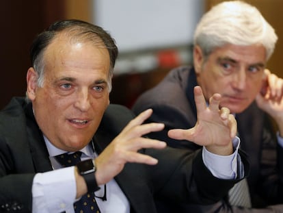 Javier Tebas, junto a Clemente Villaverde.