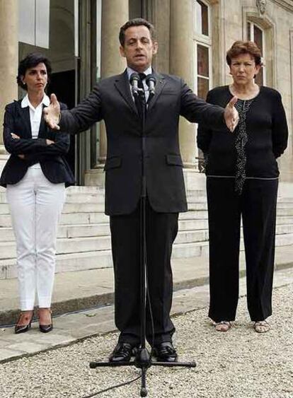 Sarkozy, en una rueda de prensa celebrada ayer en París.