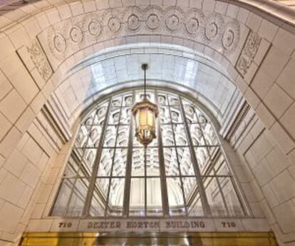 Vestíbulo de entrada al Dexter Horton Building, en Seattle (EE UU).