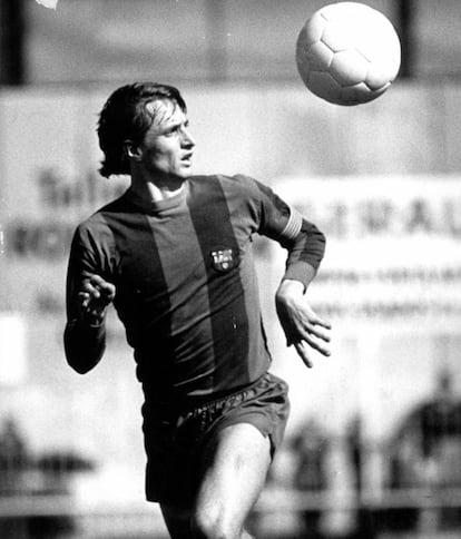 Johan Cruyff em 1983, quando era jogador do Barcelona.