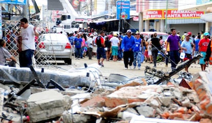 Imagem da destruição em Manta, Manabí (Equador).