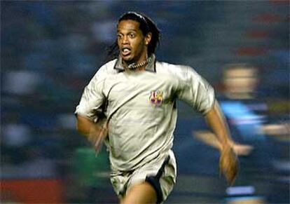 Ronaldinho, en un momento del partido del Barcelona contra el Leicester City.