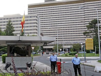 Entrada del Hospital Central de la Defensa G&oacute;mez Ulla, en Madrid.