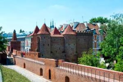Parte de las murallas defensivas de Varsovia.