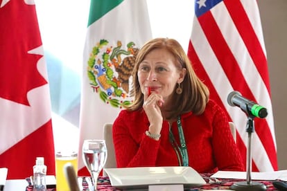 secretaria de Economía, Tatiana Clouthier, en una reunión en el marco del primer aniversario del T-MEC