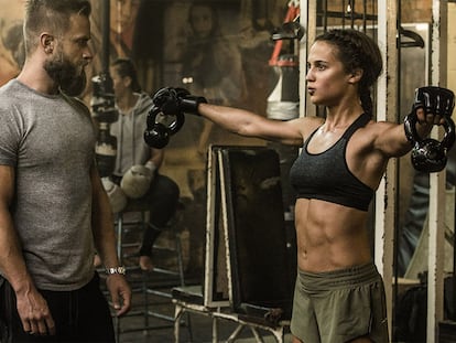 Alicia Vikander durante su entrenamiento.