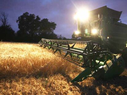 La agricultura española recibe anualmente unos 6.000 millones de euros en fondos comunitarios.