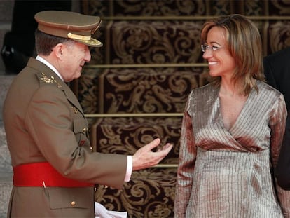 Carme Chacón y el jefe del Estado Mayor de la Defensa, Félix Sanz.