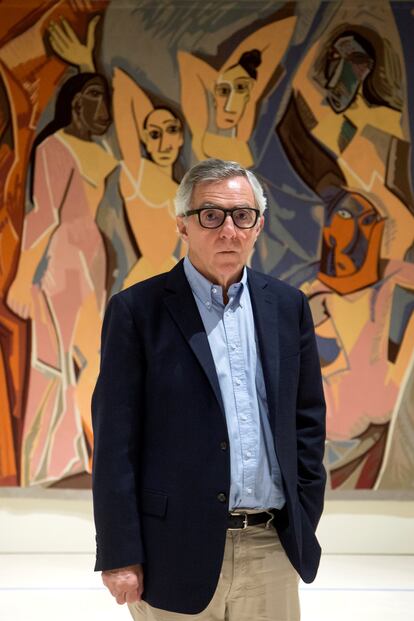 El Museo Picasso Málaga ha convocado un concurso internacional para el puesto de director artístico, en el que sustituirá el 1 de enero de 2024 a José Lebrero, quien desempeña este cargo desde octubre de 2009. Según las bases publicadas, el nuevo director firmará un contrato de alta dirección de naturaleza privada por al menos cinco años, con una posible renovación por otros cinco, y tendrá un sueldo de 80.000 euros brutos al año, además de sendos complementos anuales de hasta 35.000 euros anuales para vivienda y hasta 5.000 para viajes particulares. La marcha de Lebrero se producirá tras unos meses de intensa actividad con motivo de la celebración en 2023 del cincuenta aniversario de la muerte de Picasso.