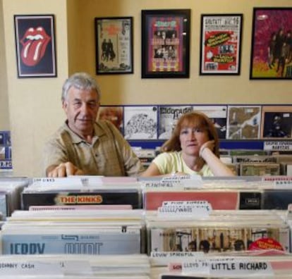 José Escribano e Inés Ureña, dueños de Escridiscos.