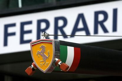 Logo de la escuder&iacute;a de Ferrari