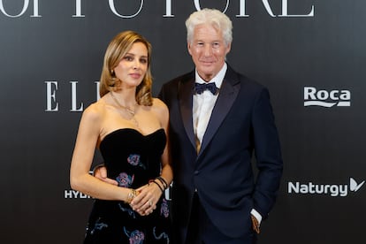 Richard Gere y su mujer, Alejandra Silva en el evento 'ELLE For Future', el 27 de noviembre de 2024.