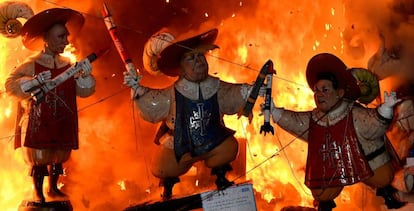 Fallas de Valencia, la cremà de los Ninots.