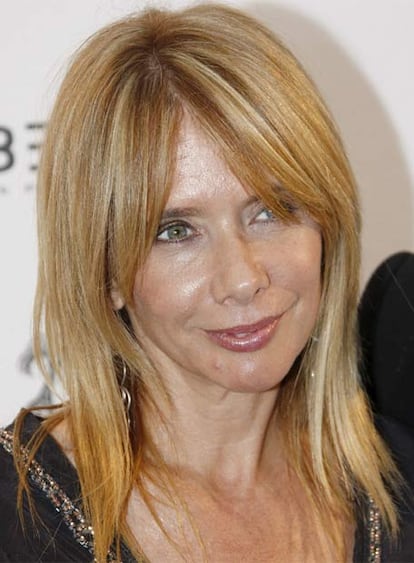 La estadounidense Rosanna Arquette se integra a la fiesta cinematográfica francesa con una imagen renovada. Arquette, hermana de los también actores Patricia y David, alterna el cine con la lucha contra el cáncer de mama. (Texto: ELPAÍS.com)