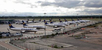 Aviones de Ryanair en el aeropuerto londinense de Stansted.