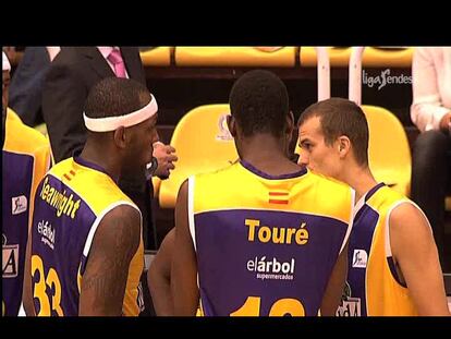 VALLADOLID, 64; CAJA LABORAL, 76