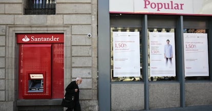 Dos sucursales del Banco Santander y del Banco Popular en Madrid 