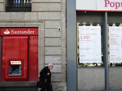 Dos sucursales del Banco Santander y del Banco Popular en Madrid 