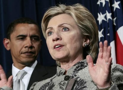 El impulso definitivo para Obama en el camino a la Casa Blanca fue el abandono en el último momento de Hillary Clinton, que aspiraba también a la candidatura demócrata.