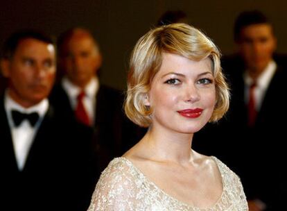 Michelle Williams, viuda de Heath Ledger, es una de las protagonistas de <i>Synecdoche, New York</i>, ayer en Cannes.
