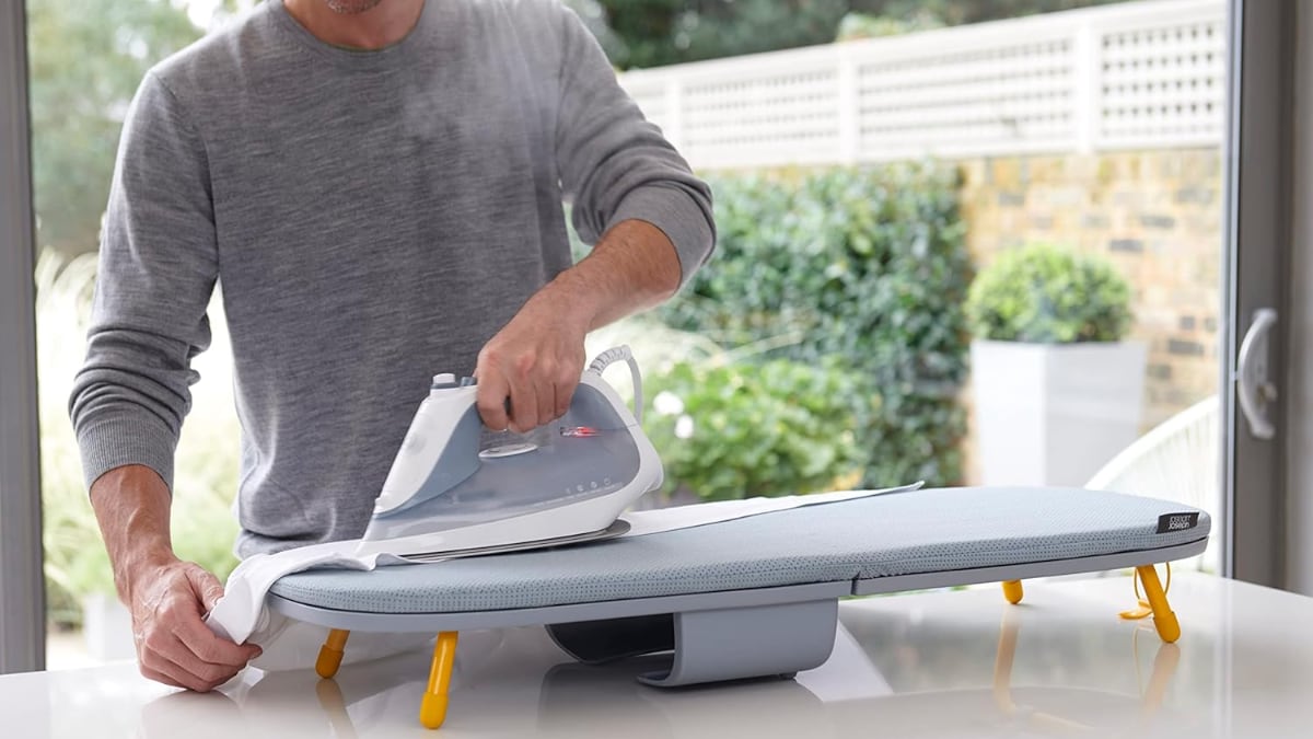 Tabla de planchar plegable a menos de 56 euros.