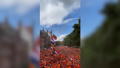 Vídeo | La afición de Países Bajos abarrota las calles de Hamburgo durante la Eurocopa 