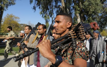 New Houthi recruits participate in a parade to show support for Palestinians, in Sana'a, Yemen, February 1, 2024. 