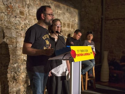 De izquierda a derecha, Benet Salellas, Eulàlia Reguant, Quim Arrufat y Anna Gabriel.