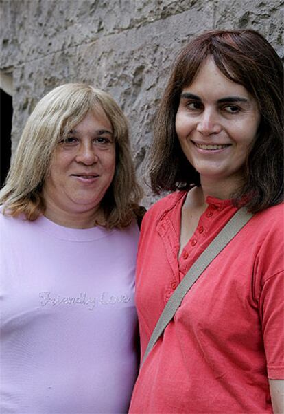 Gina Serra (izquierda) y Joana López.