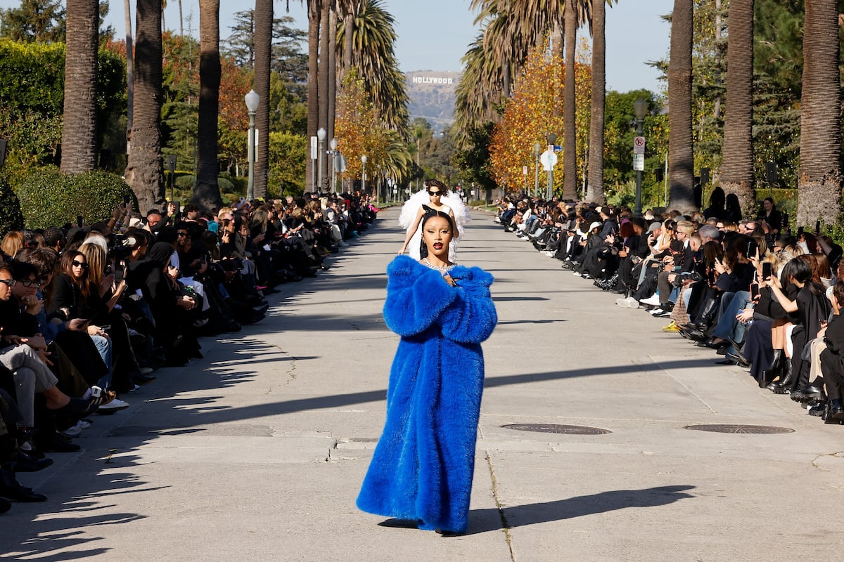 Balenciaga turns Los Angeles into its theme park: A weekend among  Kardashians, organic juices and palm trees | Culture | EL PAÍS English, image size:1200x800