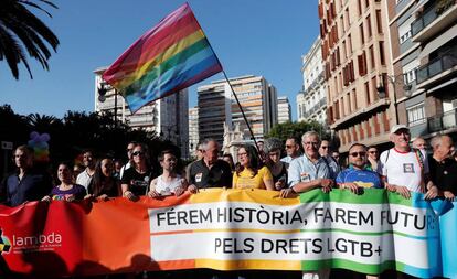 Cabecera de la manifestación por los derechos LGTB+ de este sábado en Valencia.
