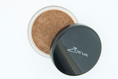 Pigmento Pure Glam de Zoeva, polvos sueltos minerales de gran intensidad para aplicar como sombra de ojos. Se vende en exclusiva en Maquillalia por un precio de 4,25 euros.