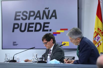 Salvador Illa y Fernando Grande-Marlaska comparecen tras el Consejo de Ministros extraordinario para decretar el estado de alarma en Madrid.