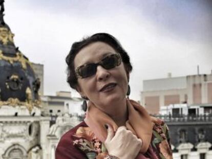 La artista en la terraza del hotel Ada Palace, donde encuentra intimidad en el centro de Madrid. 